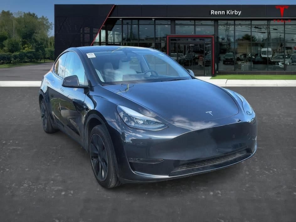 2025 Tesla Model Y Long Range